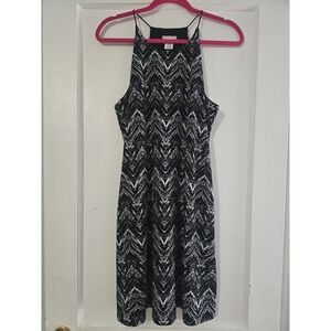 love...ady Chevron Halter Skater Dress Size Large Black White